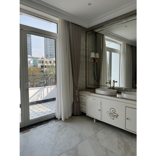 Biệt Thự Hiện Đại Quận 2
