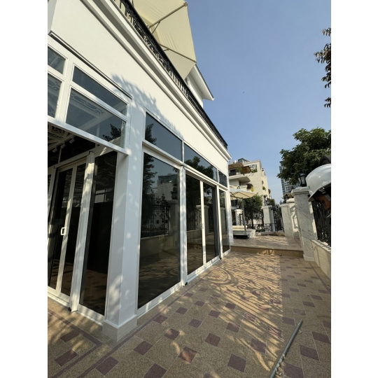 Biệt Thự Hiện Đại Quận 2