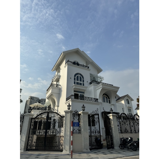 Biệt Thự Hiện Đại Quận 2