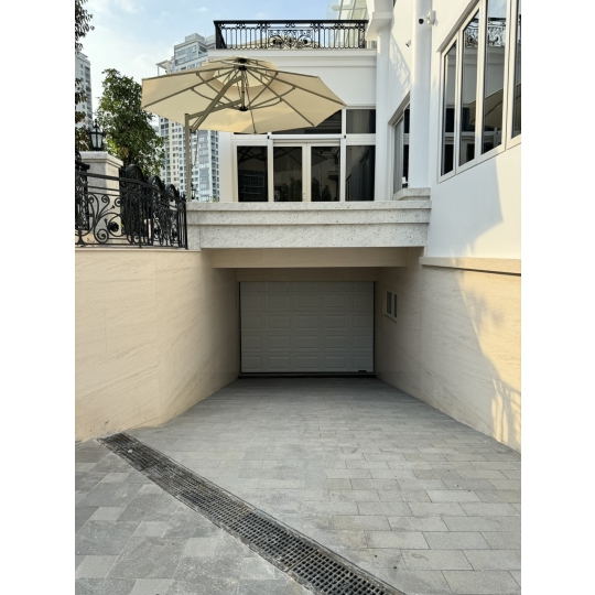 Biệt Thự Hiện Đại Quận 2