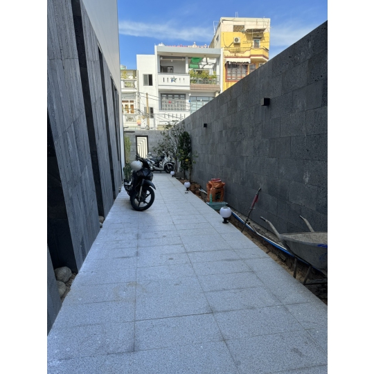Biêt Thự Hiện Đại Ở Phường 1 Tân Bình